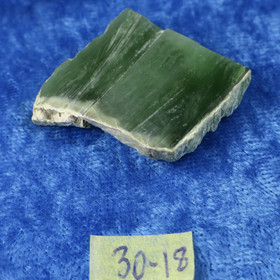 Nefriitti 12g siivu  nro30-18