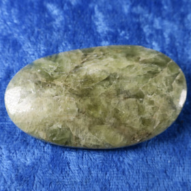 Apatiitti hiottu taskukivi nro3 