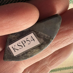 Spektroliitti kapussi. Ylämaa KSP54