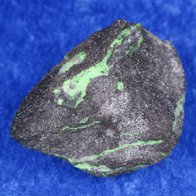 Uvaroviitti raaka 129g 50x50x30mm Outokumpu Suomi Hi87ä