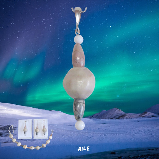 Riipus poronsarvihelmi ja vaalea jaspis AILE