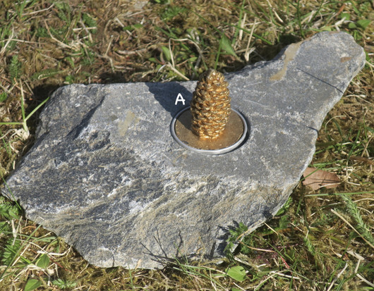 Tuikkualusta serpentiniitti valitse kuvista A, B,C, D,E,X