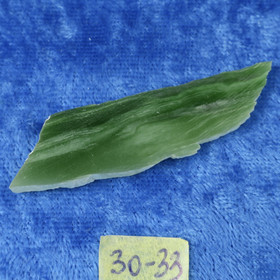 Nefriitti 5g kapea siivu  nro30-33