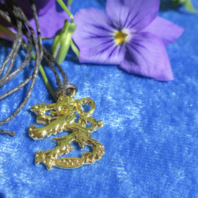 Riipus Suomen leijona 25mm puuvillanauhassa