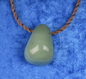 Riipus aventuriini, vihreä, porattu, pullea