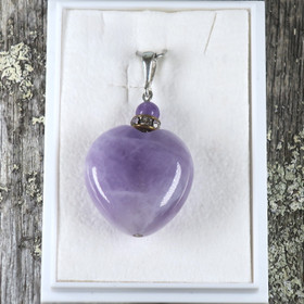Riipus ametistisydän vaalea 20mm zirkonikoristein A