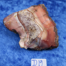 Akaattiopaali 84g 70x50x35mm Hi175D19 