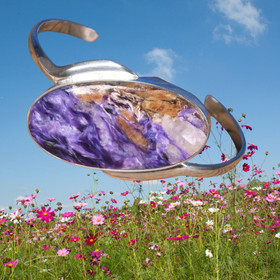 Hopearannekoru helmiäistsharoiitti ja tinaksiitti ovaali C