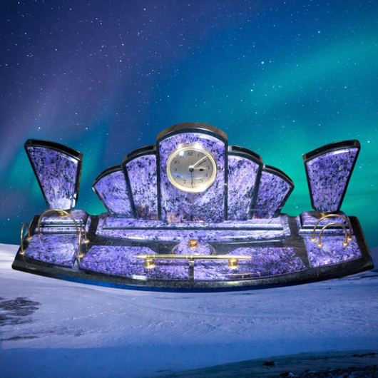 Pöytäkello tsharoiitti kookas pöytäteline. Harvinaisuus!