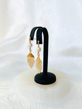 Divine Pearls Leaf - korvakorut, makeanvedenhelmi