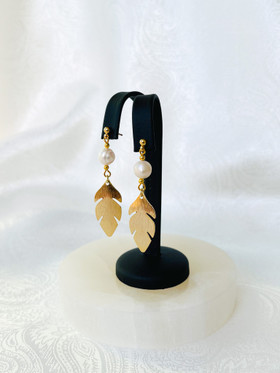 Divine Pearls Leaf - korvakorut, makeanvedenhelmi