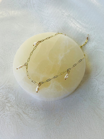 Drip Pearls Ivory-nilkkaketju, makeanvedenhelmi