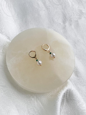 Meadow - korvakorut, malakiitti-makeanvedenhelmi