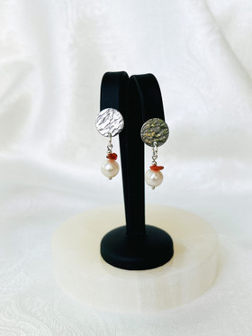 Aurora Pearl-korvakorut, karneoli-makeanvedenhelmi