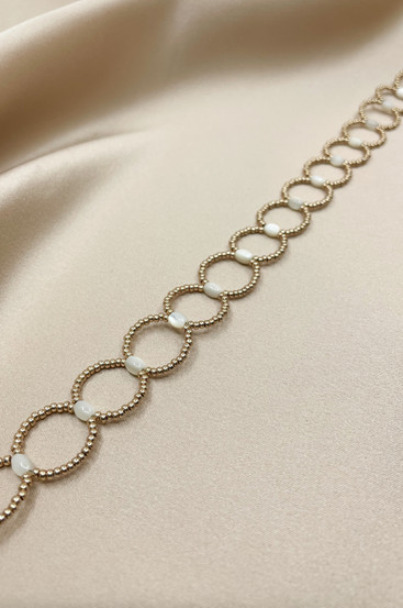 Adira Choker-kaulakoru, helmiäishelmi