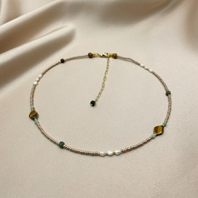 Durga-kaulakoru, tiikerinsilmä-akaatti-aventuriini-helmi