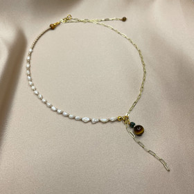 Felicia-helmikaulakoru ketjulla, tiikerinsilmä-akaatti