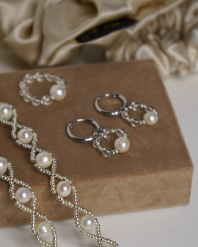 Pearlfection-korvakorut, vuorikristalli-makeanvedenhelmi