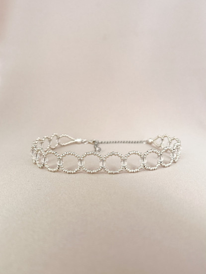 Infinity Choker Hopea-kaulakoru,vuorikristalli
