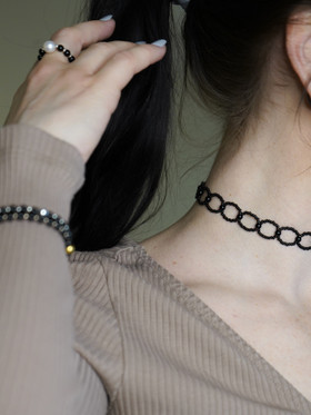 Infinity Choker Musta-kaulakoru, onyx