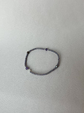 Mystic Indigo-rannekoru, violetti