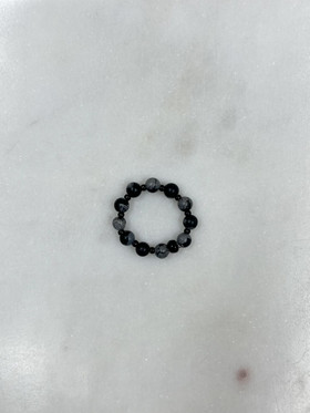  Divine Echo-sormus, lumihiutaleobsidiaani