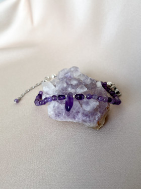 Amina-ametistikaulakoru