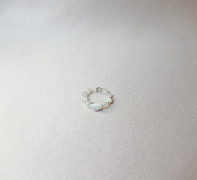 New Era Seed-sormus, kuukivi