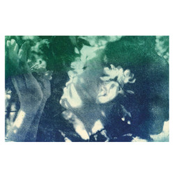 Blooming May -taidepostikortti