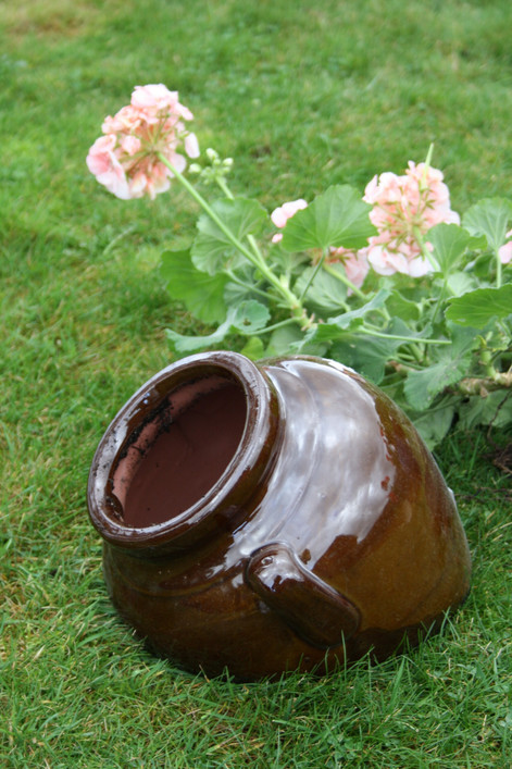 Seinäruukku / Kenoruukku, Ruskea