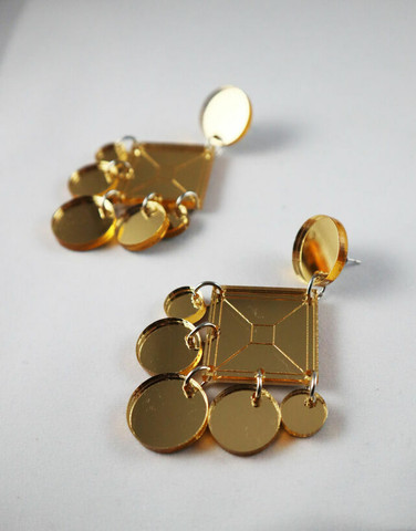 DANGLE – YMPYRÄ KORVAKORU, KULTA