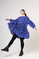 FLIRTY- MEKKO, DAISY SININEN