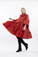 LUSH- SILKKIMEKKO RUSETTIKAULUKSELLA, VIININPUNAINEN