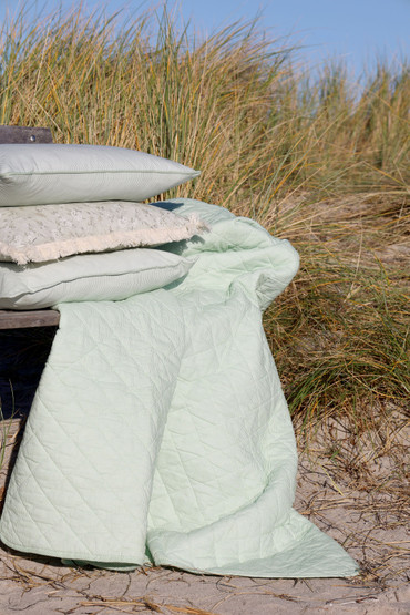 Tyynypäällinen (vaalenavihreä/raita)