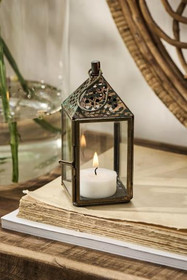 Patinoitu metallilyhty