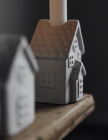 Talo kynttilänjalka 1