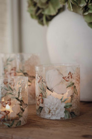 Tuikkulasi hortensia ja perhoset  (keskikoko)