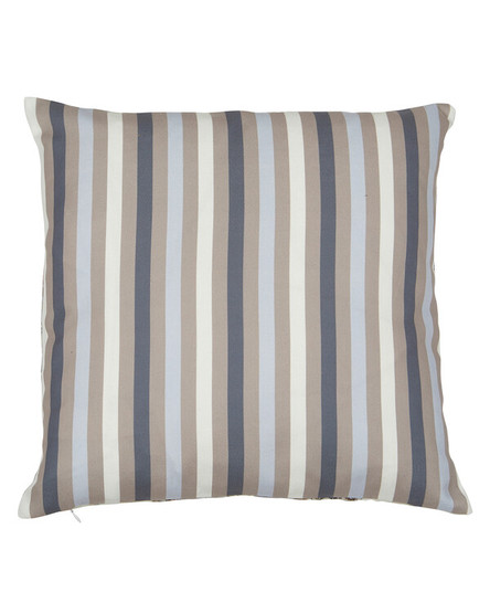 Tyynypäällinen Cornelia