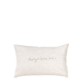 Tyyny always kiss me..