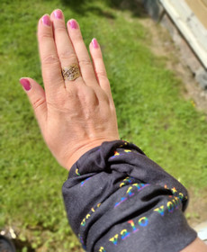 Tuubihuivi Armon valo voittaa