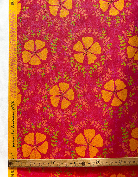 Neilikka-puuvillasatiini kirsikka