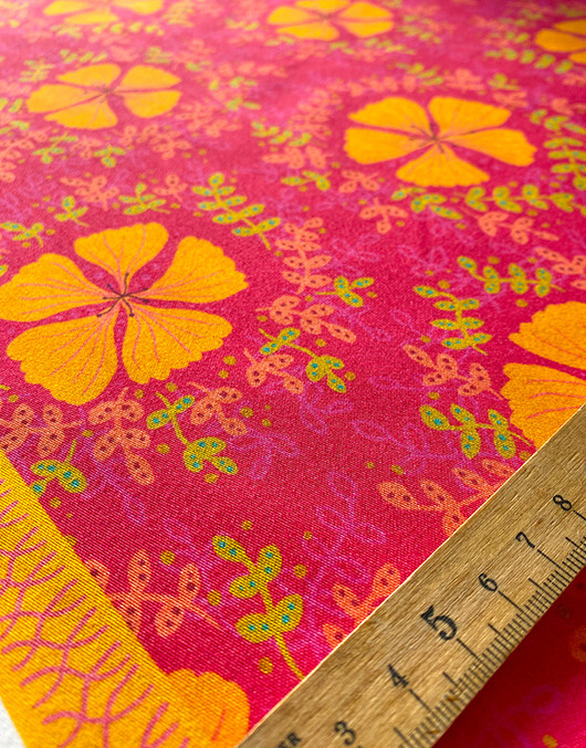 Neilikka-puuvillasatiini kirsikka