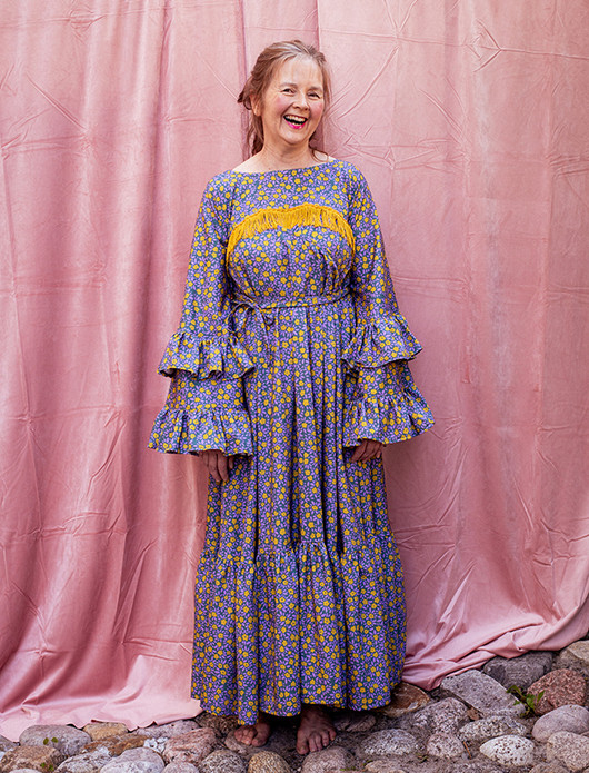 Jaanan kuningatar-mekko