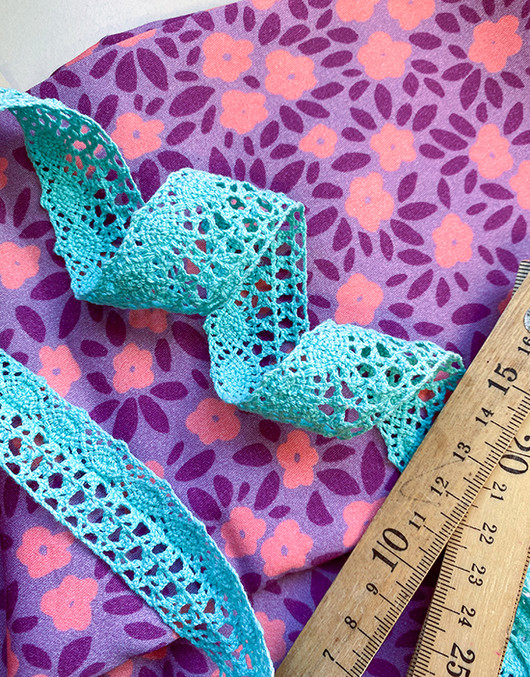 Pitsinauha 30 mm vaalea turkoosi