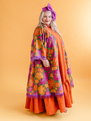 Kurtturuusu-pellavakangas värikäs