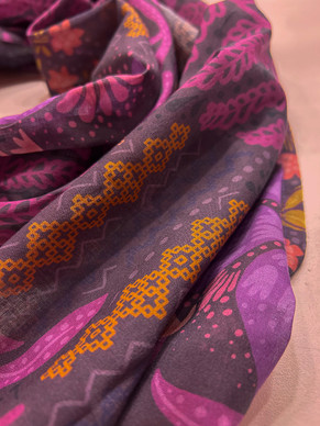 Mehtä-puuvillabatisti luumu