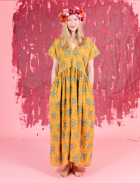 0,1 m pala Neilikka-puuvillasatiini kultainen