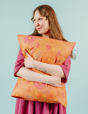 Tyynyliina oranssi Aliisan kukkala