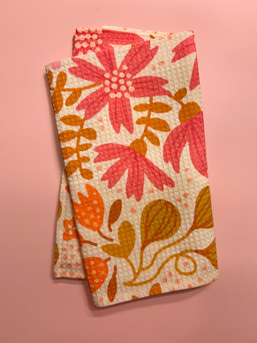 Kylpypyyhe kermanvaalea