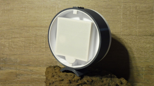 KOTA®- Pyöreä, pöytäkello